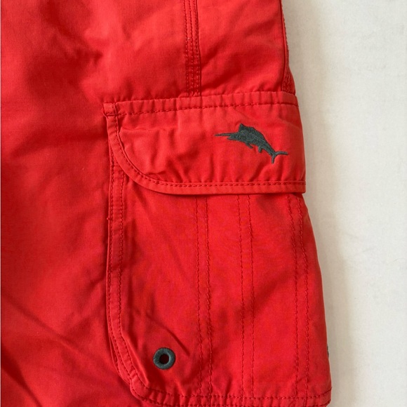 Vintage Tommy Bahama Board Cargo Shorts 🩳 - Picture 3 of 4